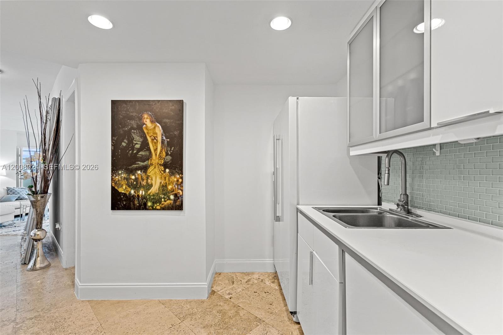 FOUR AMBASSADORS CONDO PH - Residential