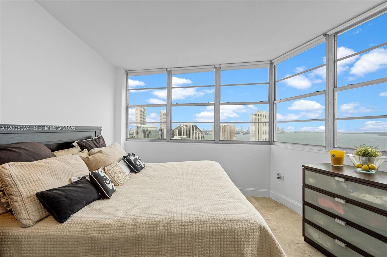 FOUR AMBASSADORS CONDO PH - Residential