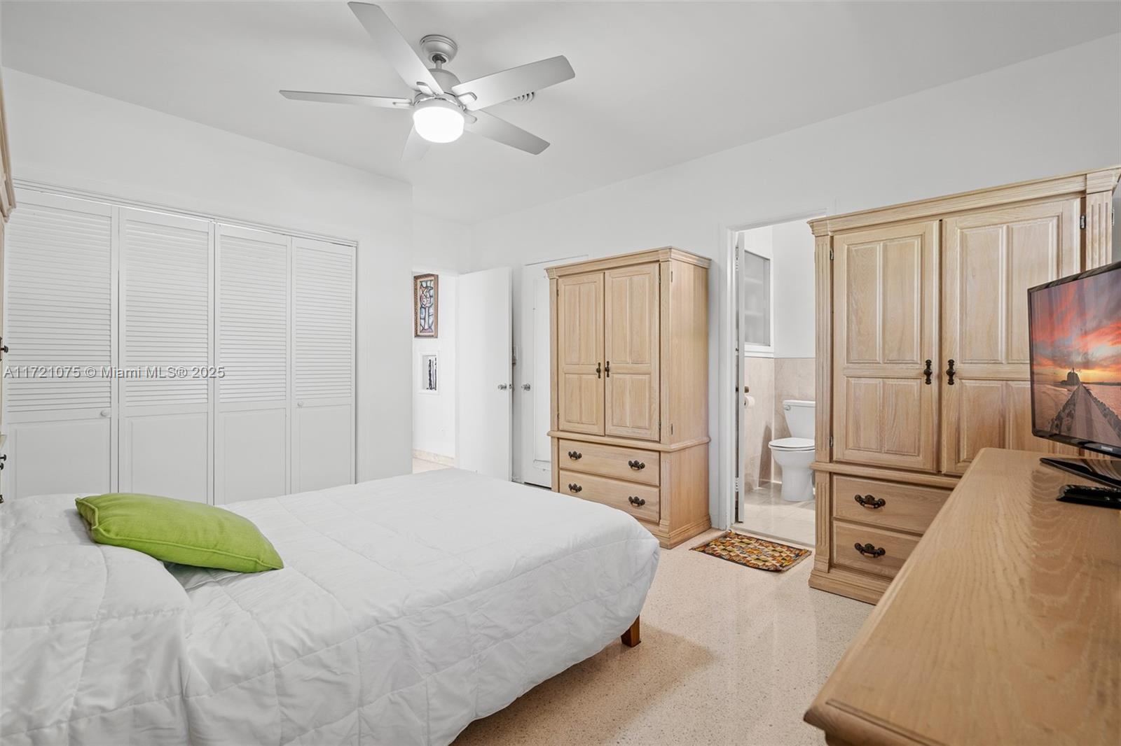 ALTOS DEL MAR NO 4 - Residential