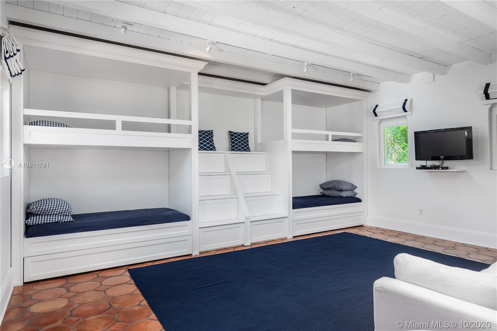 SUB OF LAGORCE ISLAND - Residential