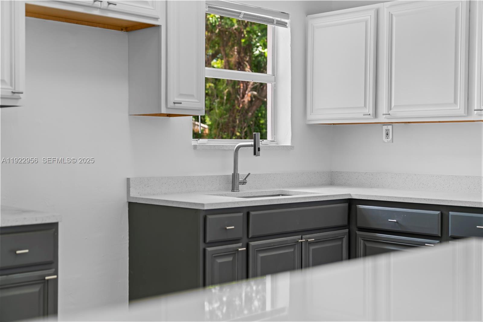 LAUDERDALE MANORS AMD PLA - Residential