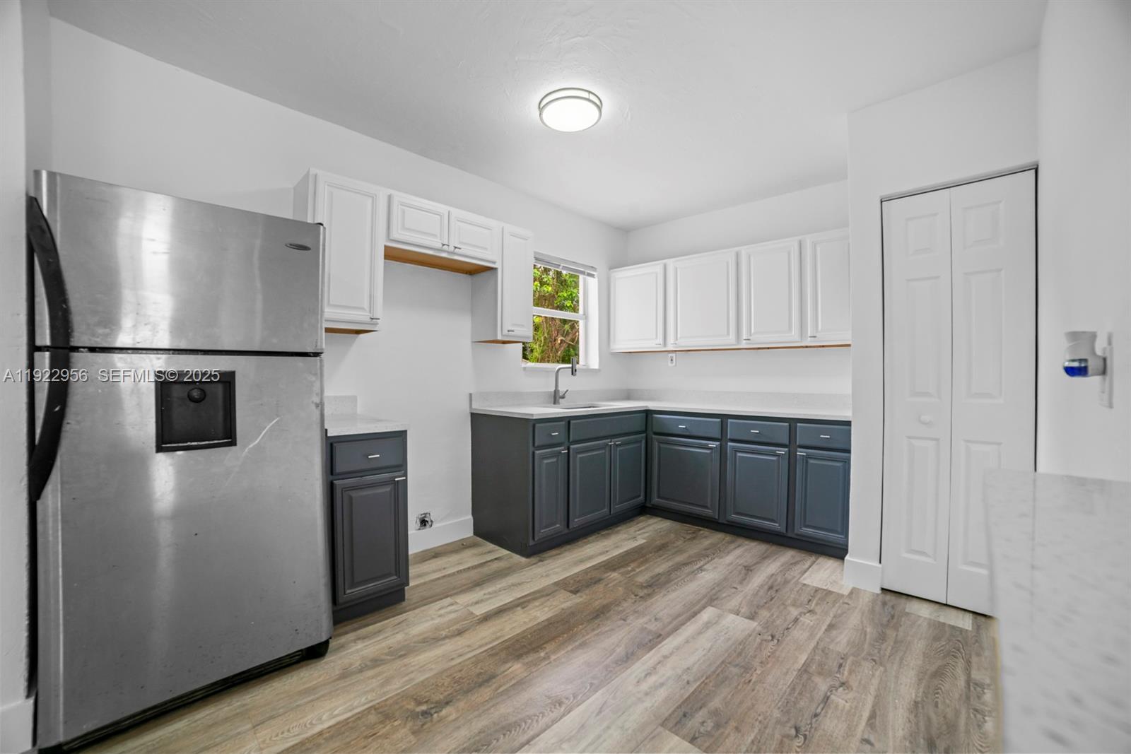 LAUDERDALE MANORS AMD PLA - Residential