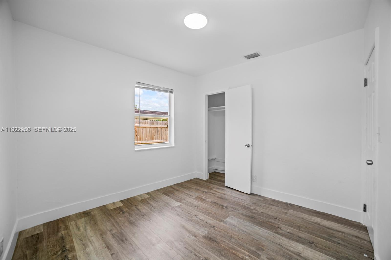 LAUDERDALE MANORS AMD PLA - Residential