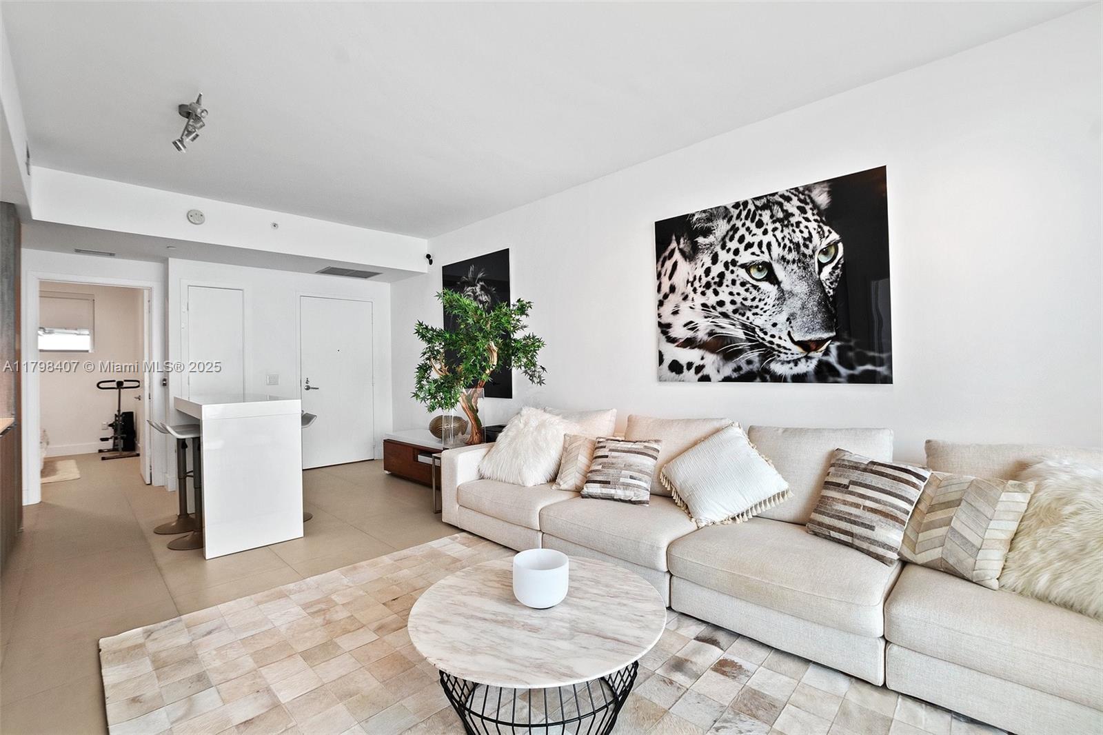 BISCAYNE BEACH CONDO - Residential