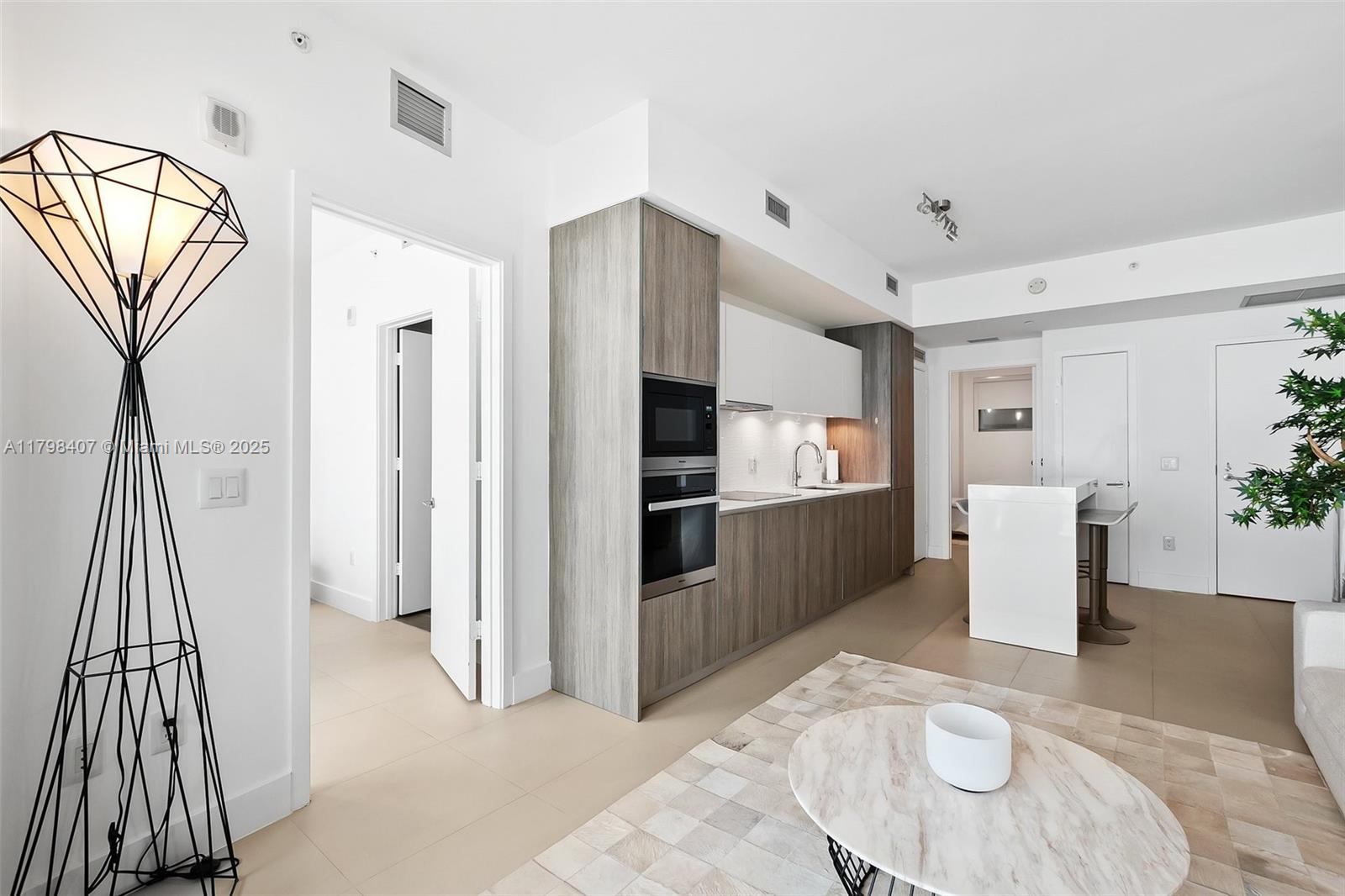 BISCAYNE BEACH CONDO - Residential