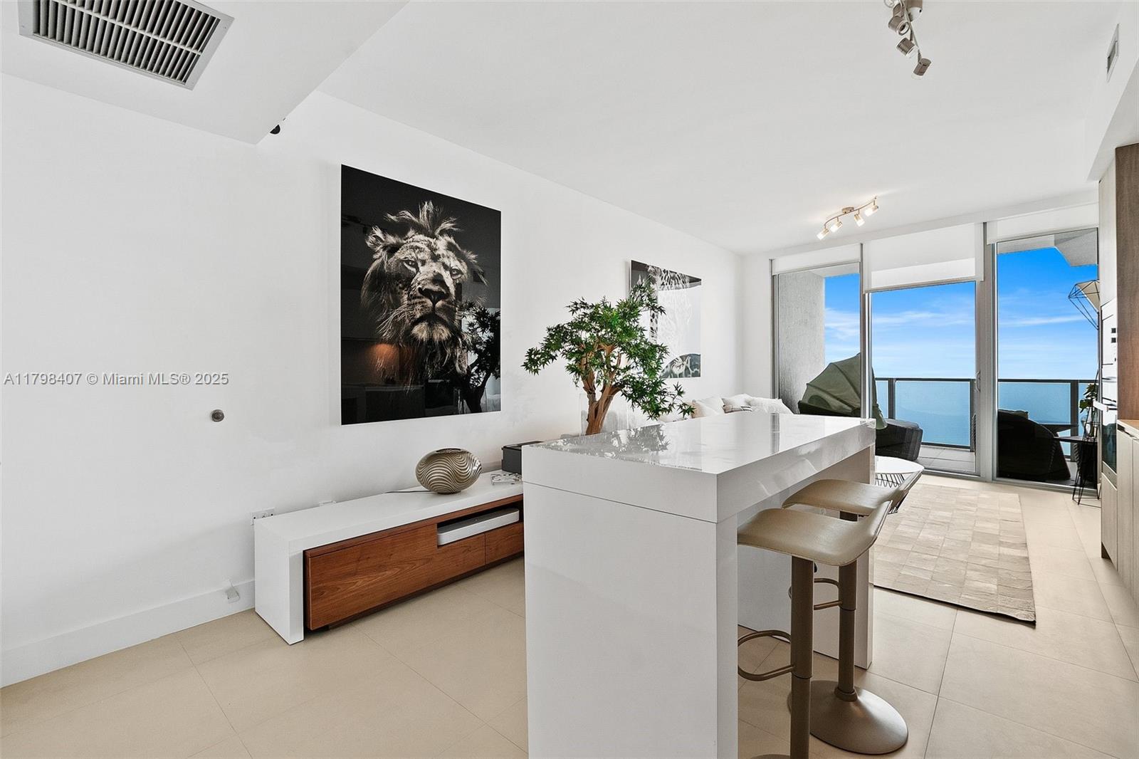 BISCAYNE BEACH CONDO - Residential