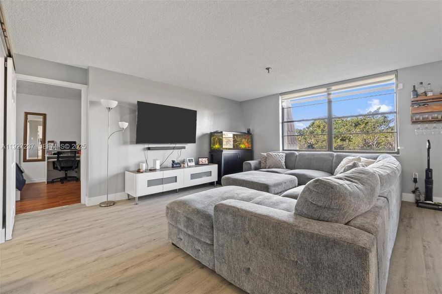 MOTIVATED SELLERS – PRICED TO MOVE FAST! Fully remodeled 2BD/2BA + DEN corner unit at desirable Coco Wood Condo, only 3 miles to Aventura Mall & 3 miles to Hard Rock Stadium. Brand new A/C (2024), new water heater (2025), spacious balcony with direct pool views. Open and new kitchen with quartz counters & stainless steel appliances, large master with walk-in closet, washer/dryer in unit. Perfect for end-user or investor. Sellers extremely motivated – bring all offers! Easy to show.