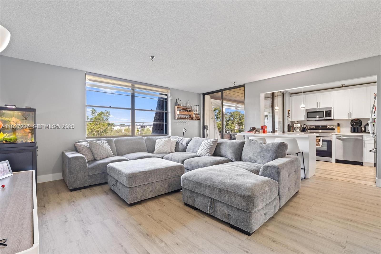 COCO WOOD CONDO - Residential