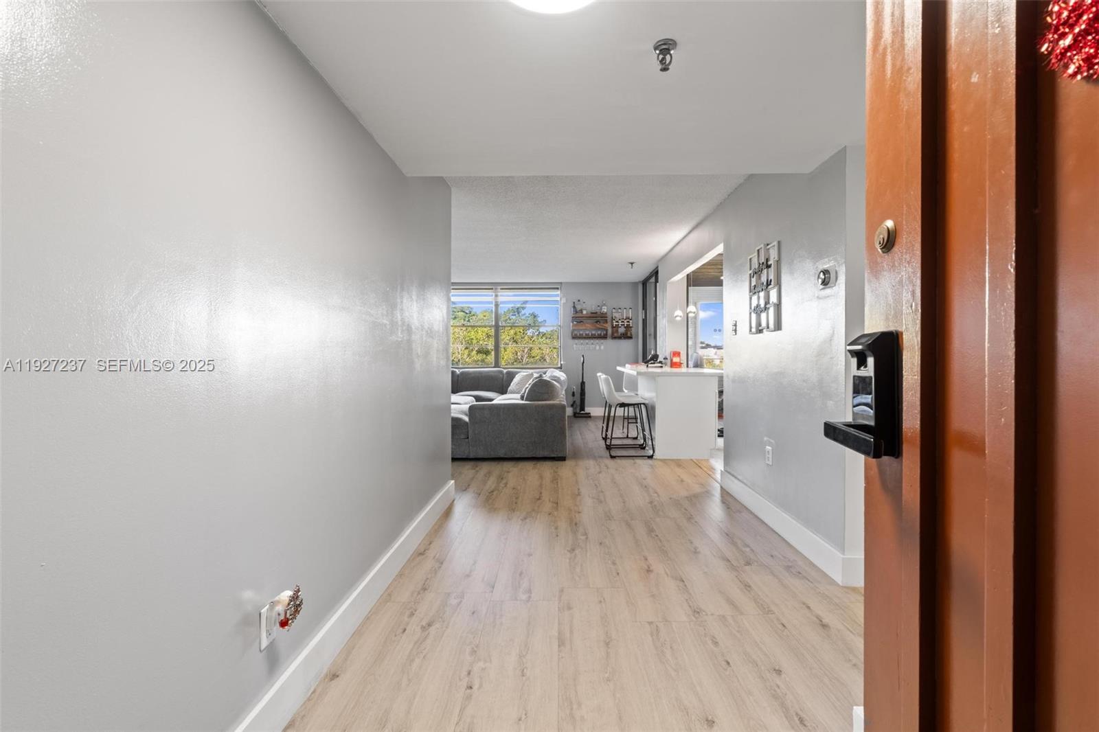 COCO WOOD CONDO - Residential