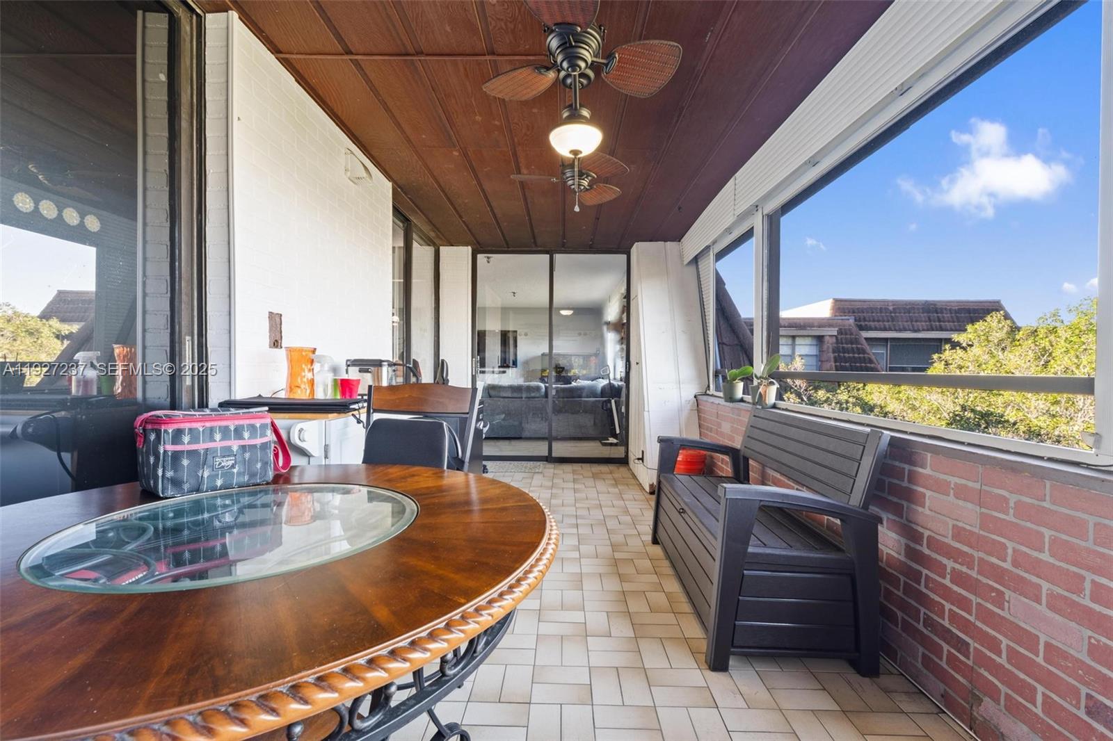 COCO WOOD CONDO - Residential