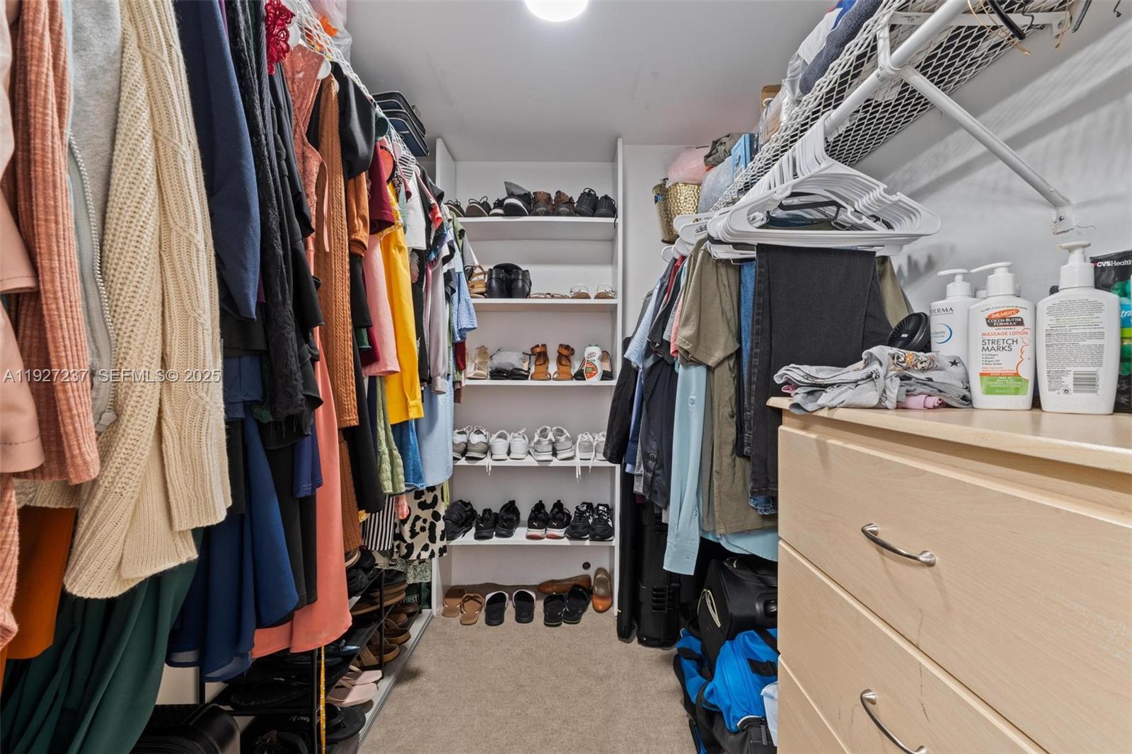 COCO WOOD CONDO - Residential