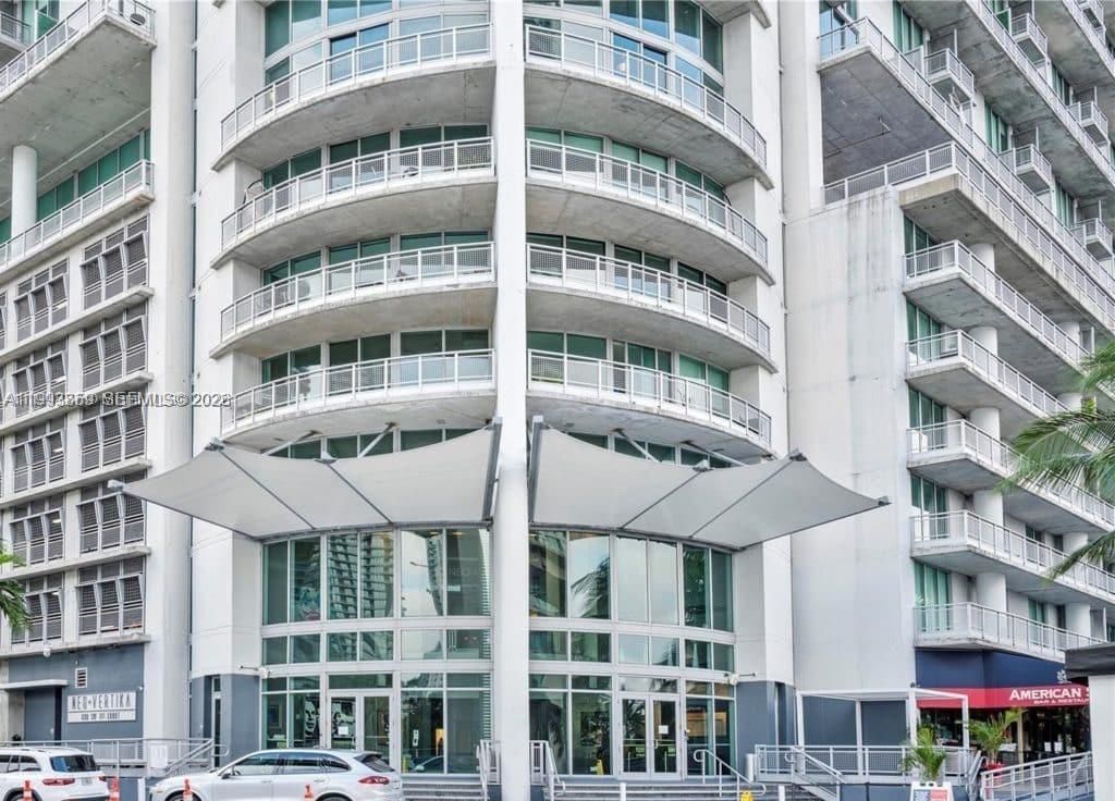 Photo of 690 SW 1st Ct #1128, Miami, FL 33130 (MLS # A11993859)