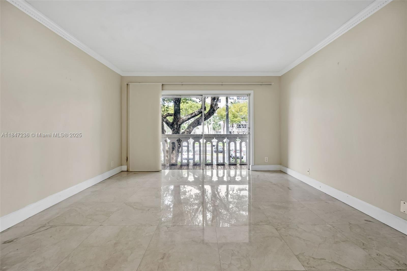 100 Edgewater Dr 240