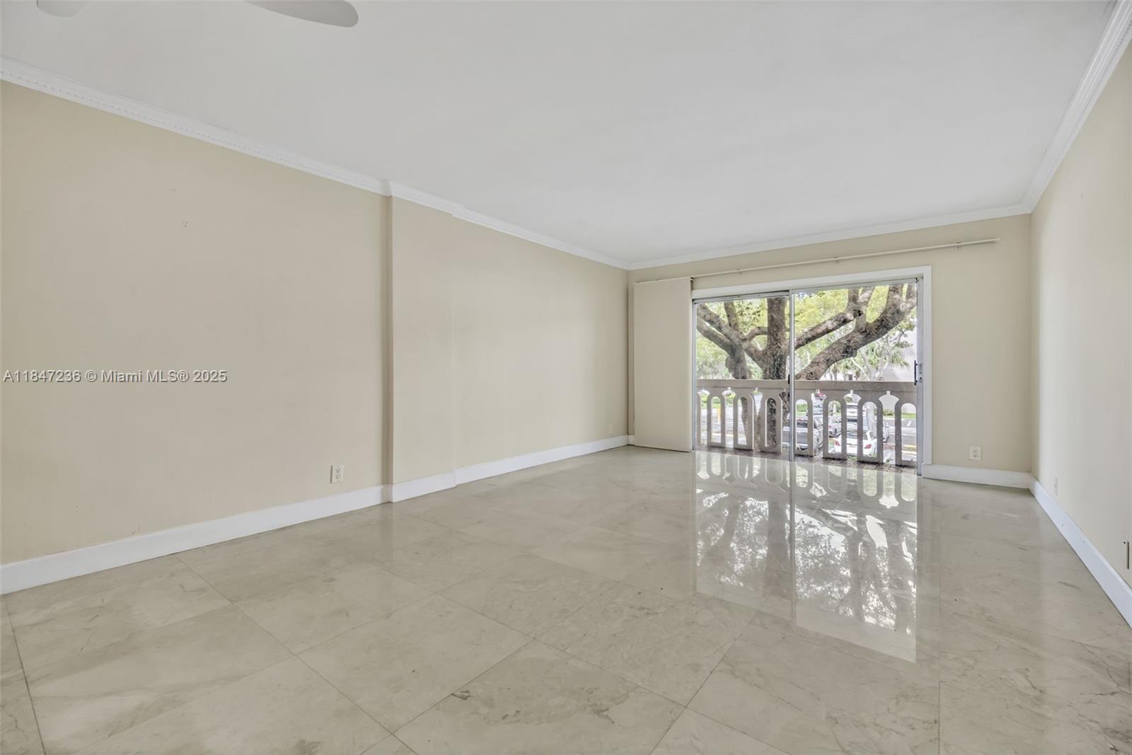100 Edgewater Dr 240