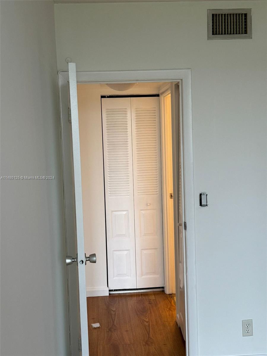 CORONADO CONDO TOWER I - Residential