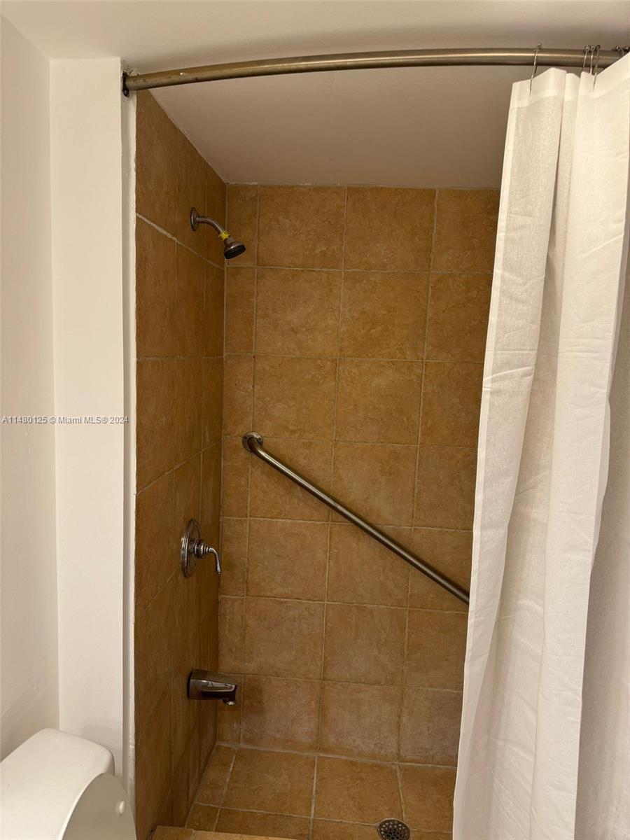 CORONADO CONDO TOWER I - Residential