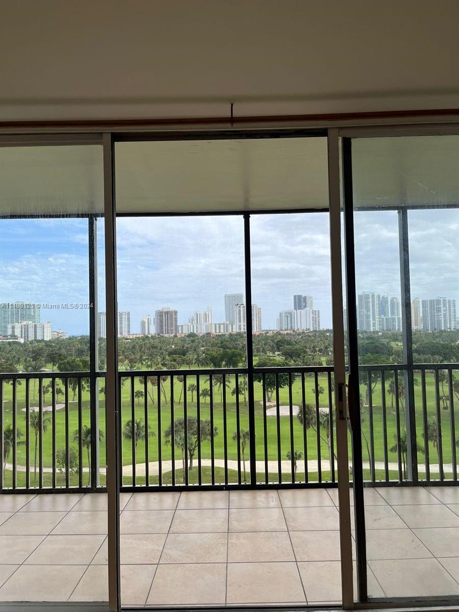 CORONADO CONDO TOWER I - Residential