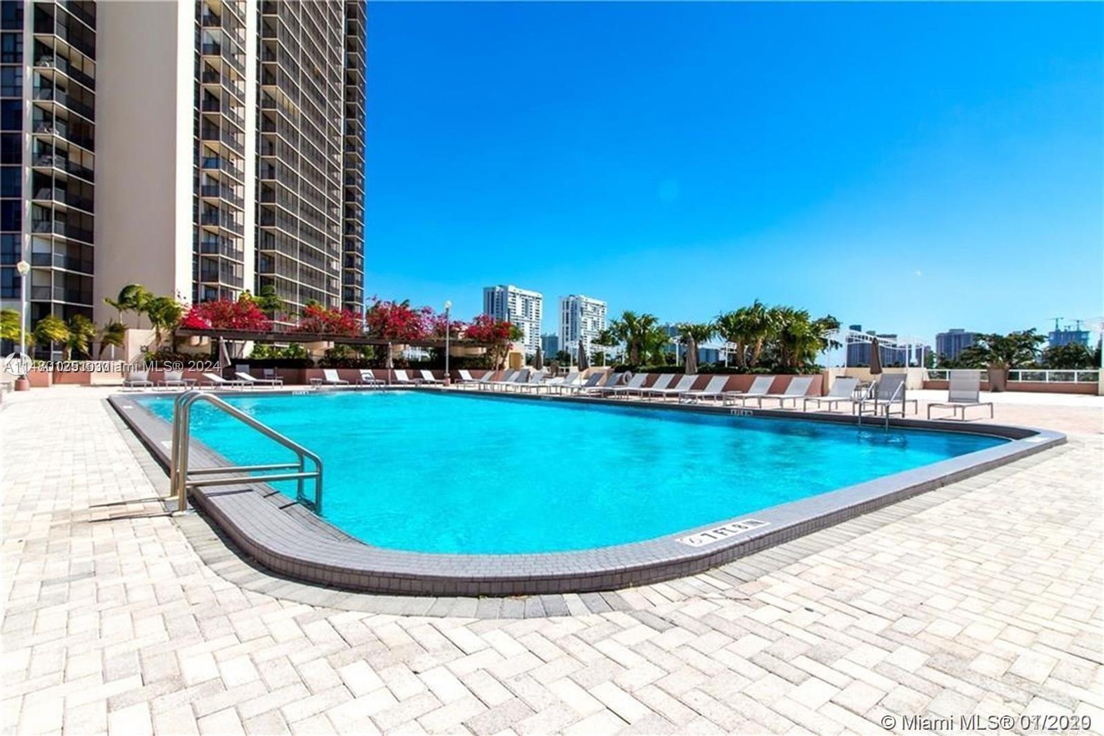 Property for Sale at 20335 W Country Club Dr 906, Aventura, Miami-Dade County, Florida - Bedrooms: 2 
Bathrooms: 2  - $299,000