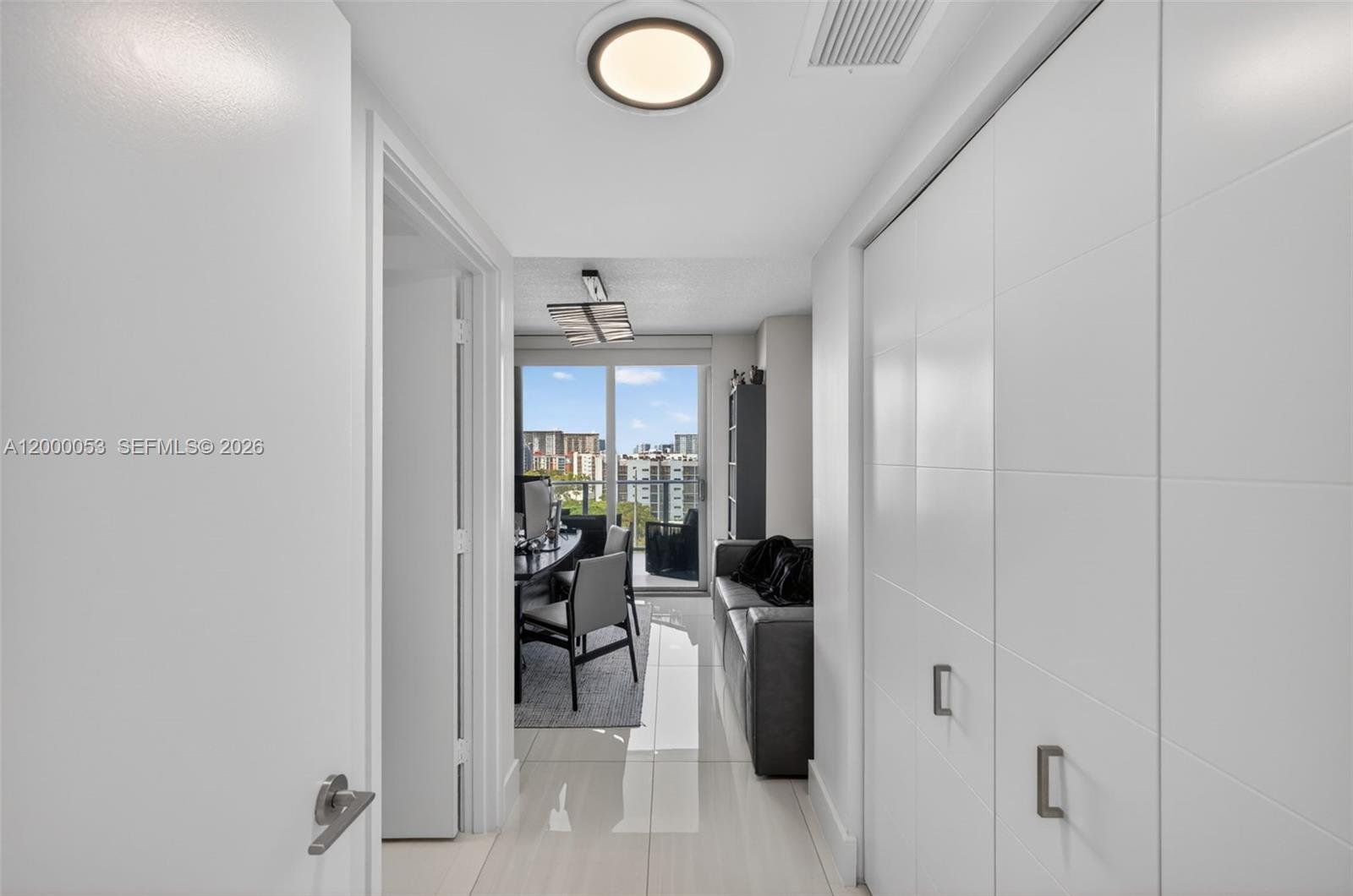 PARQUE TOWERS CONDO - Residential