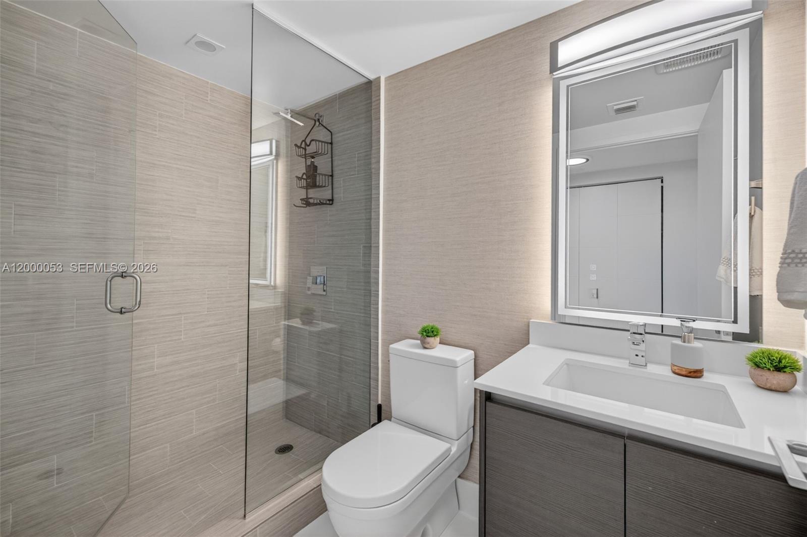 PARQUE TOWERS CONDO - Residential