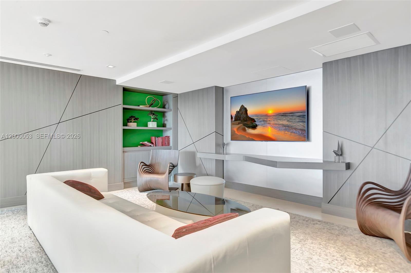 PARQUE TOWERS CONDO - Residential