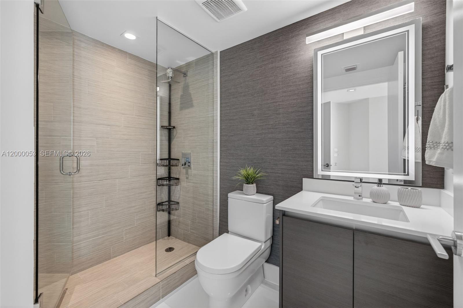 PARQUE TOWERS CONDO - Residential