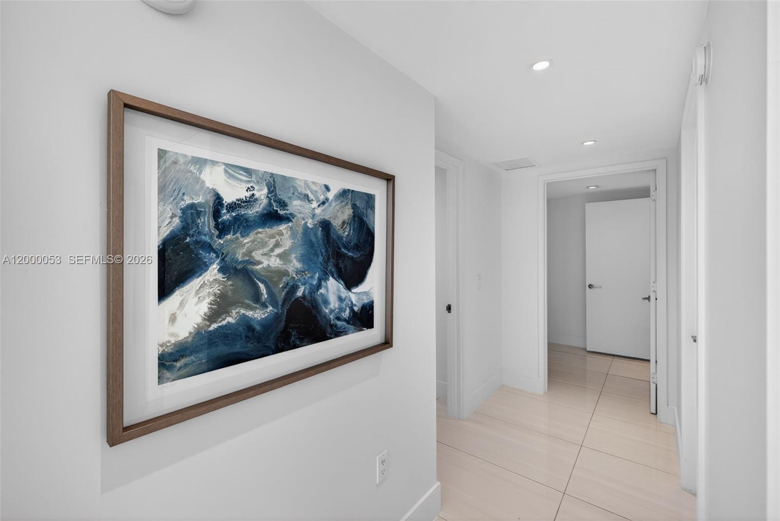 PARQUE TOWERS CONDO - Residential