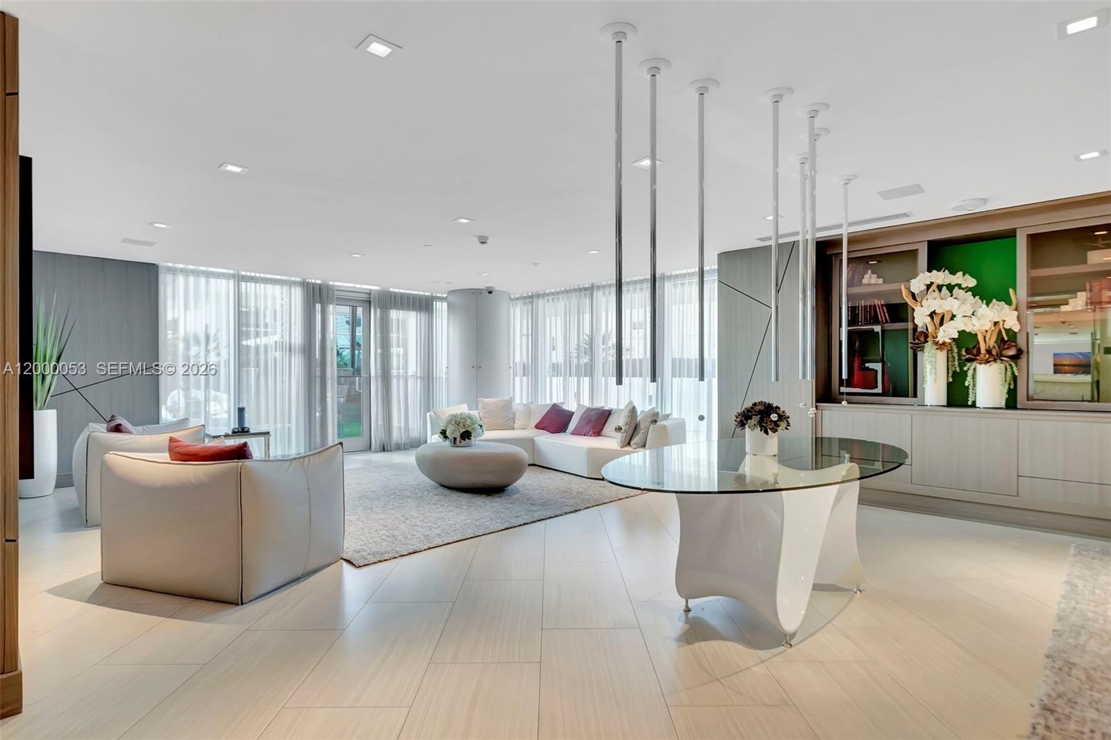 PARQUE TOWERS CONDO - Residential