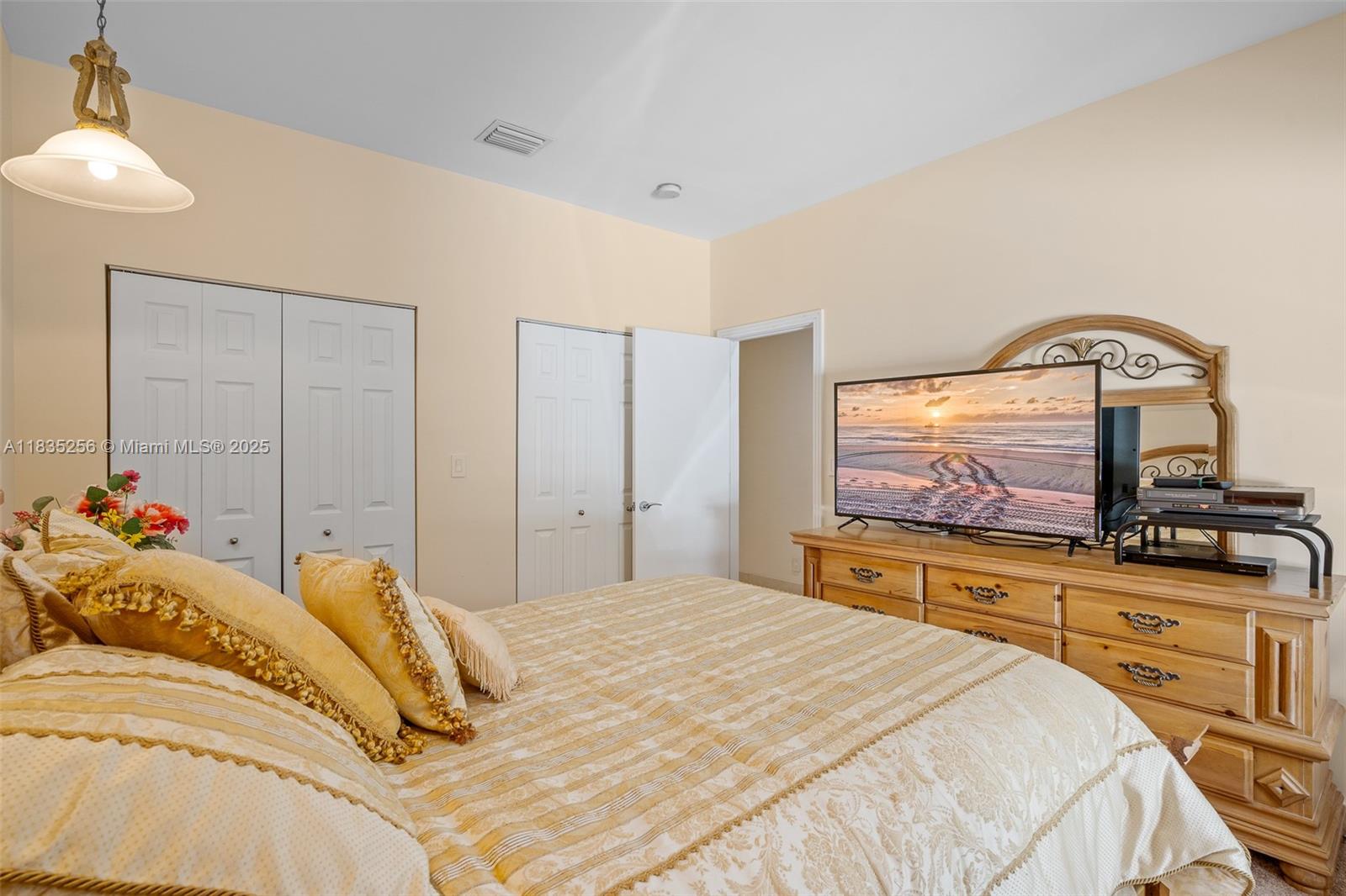 COLLINS ACRES - Residential