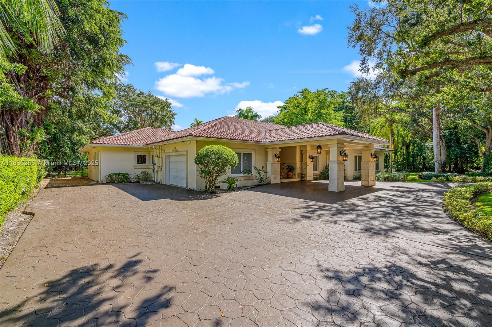 COLLINS ACRES - Residential