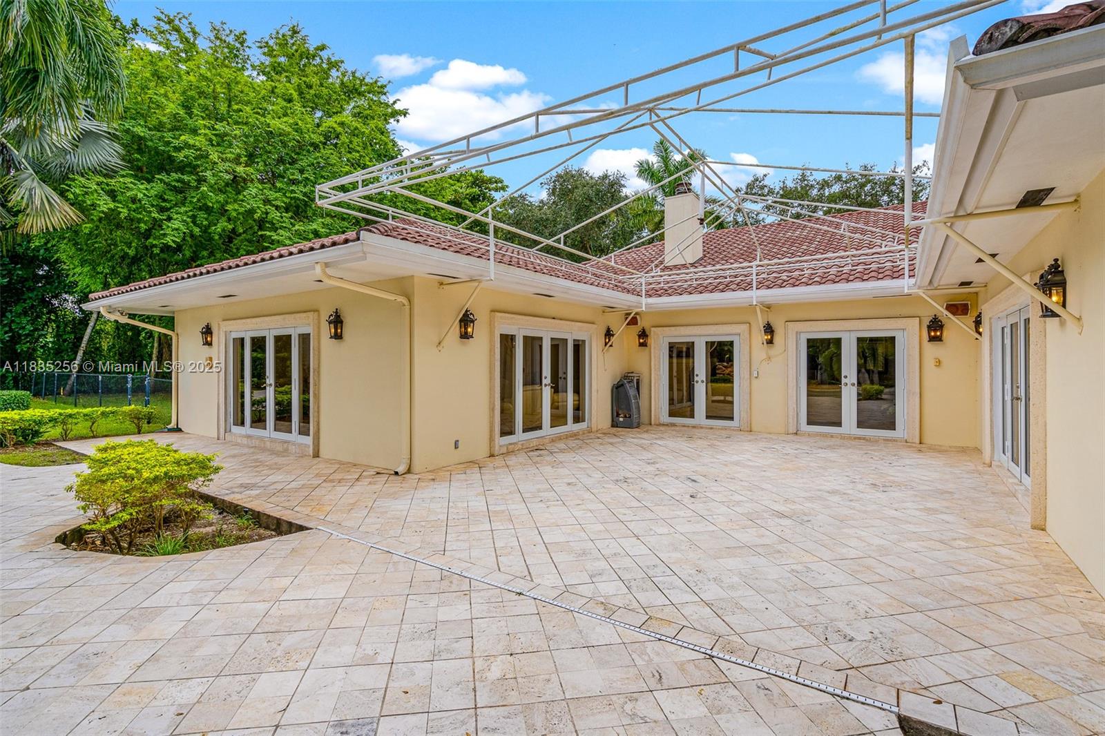 COLLINS ACRES - Residential