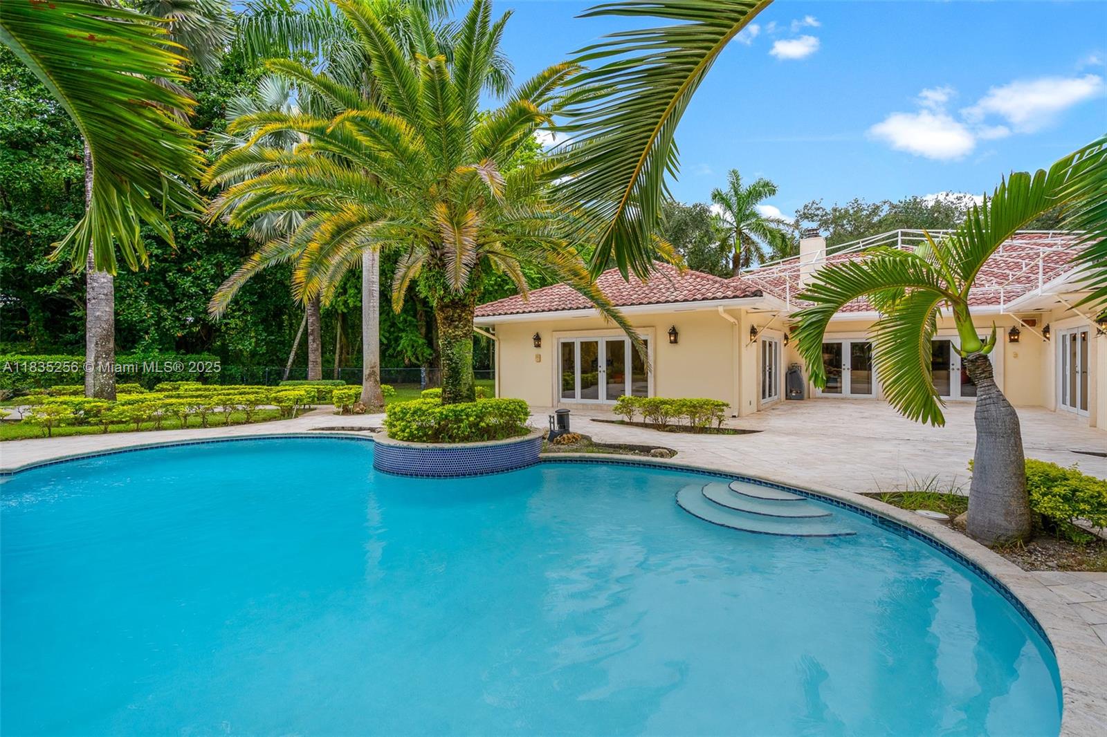 COLLINS ACRES - Residential