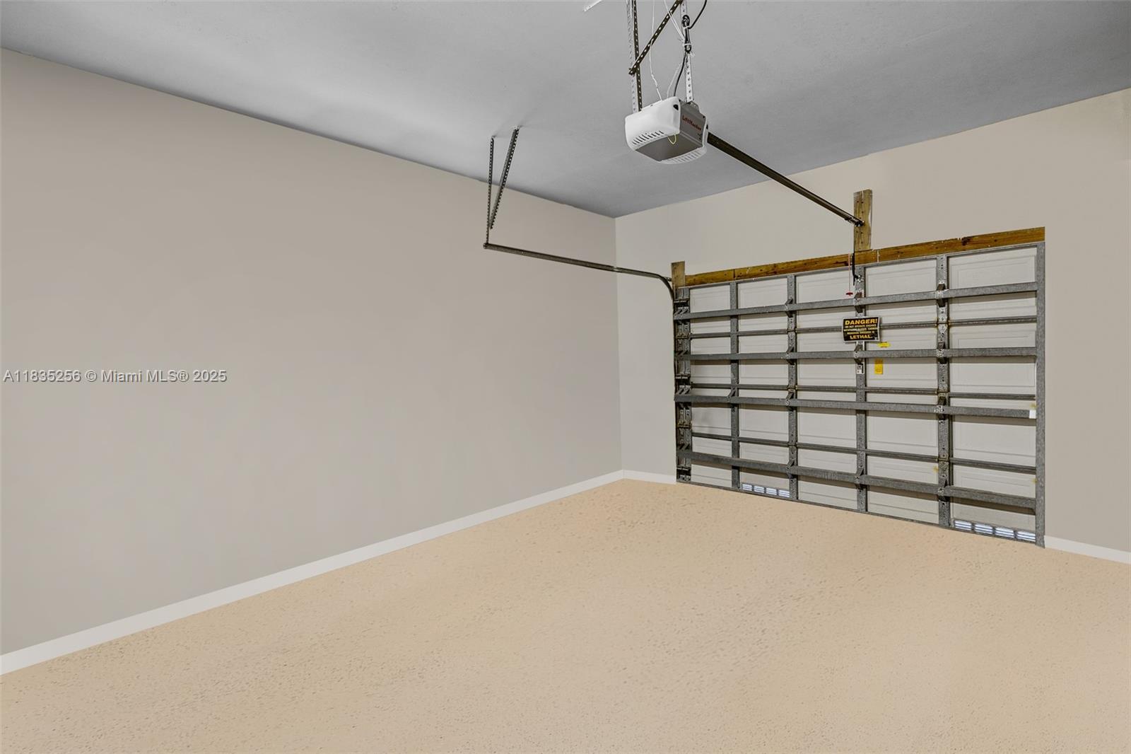 COLLINS ACRES - Residential