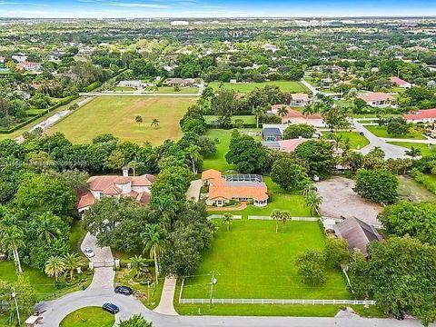 A home in Plantation