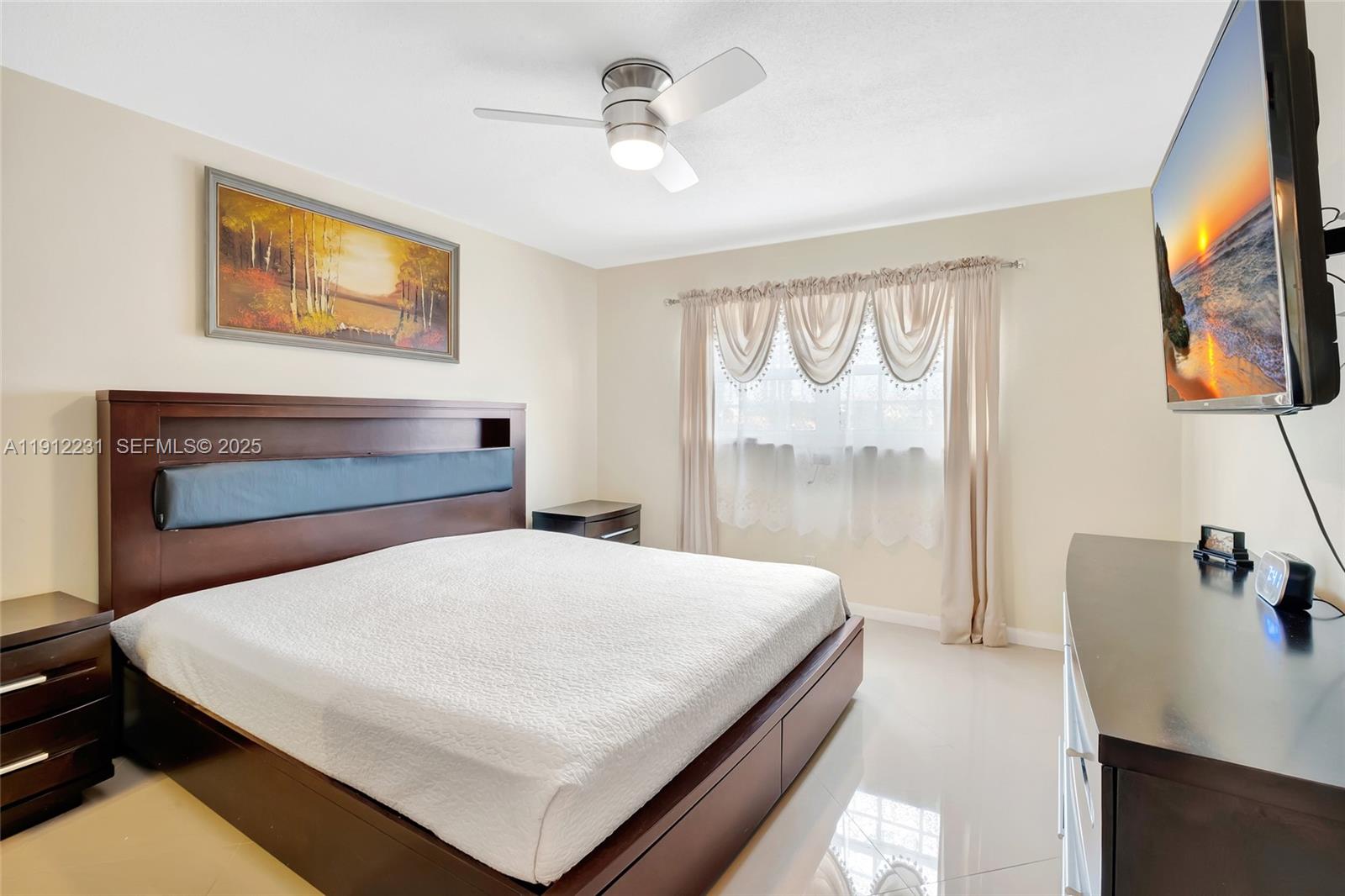 BARCLAY ARMS CONDO - Residential