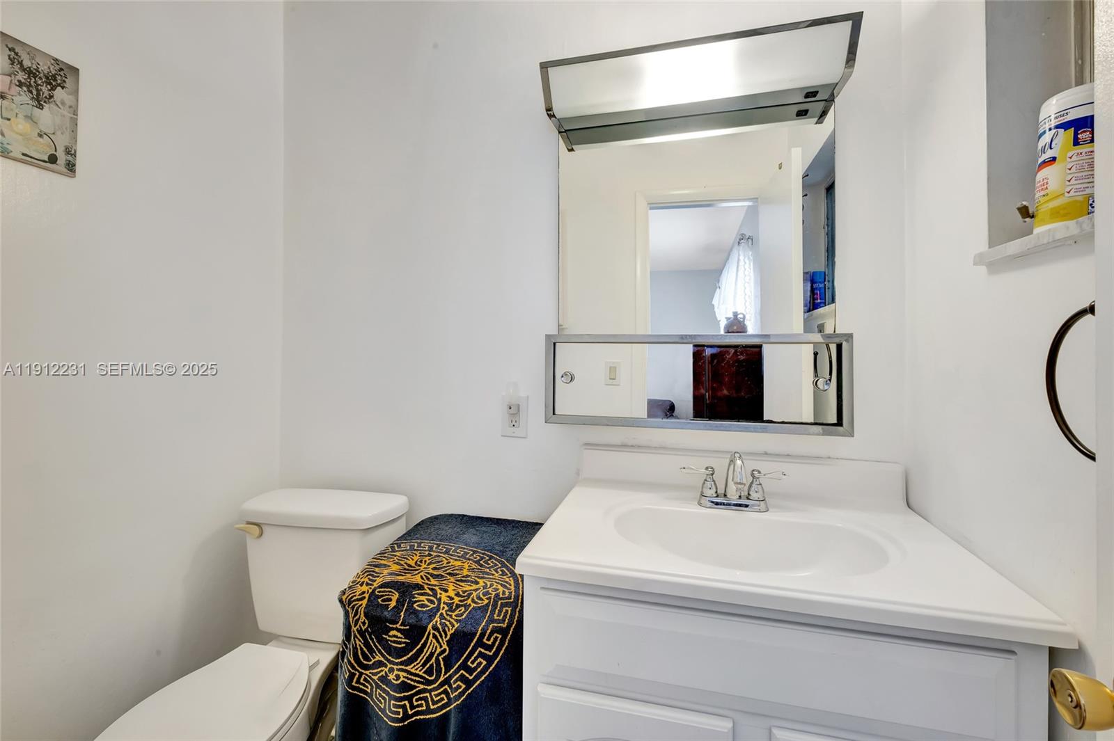 BARCLAY ARMS CONDO - Residential