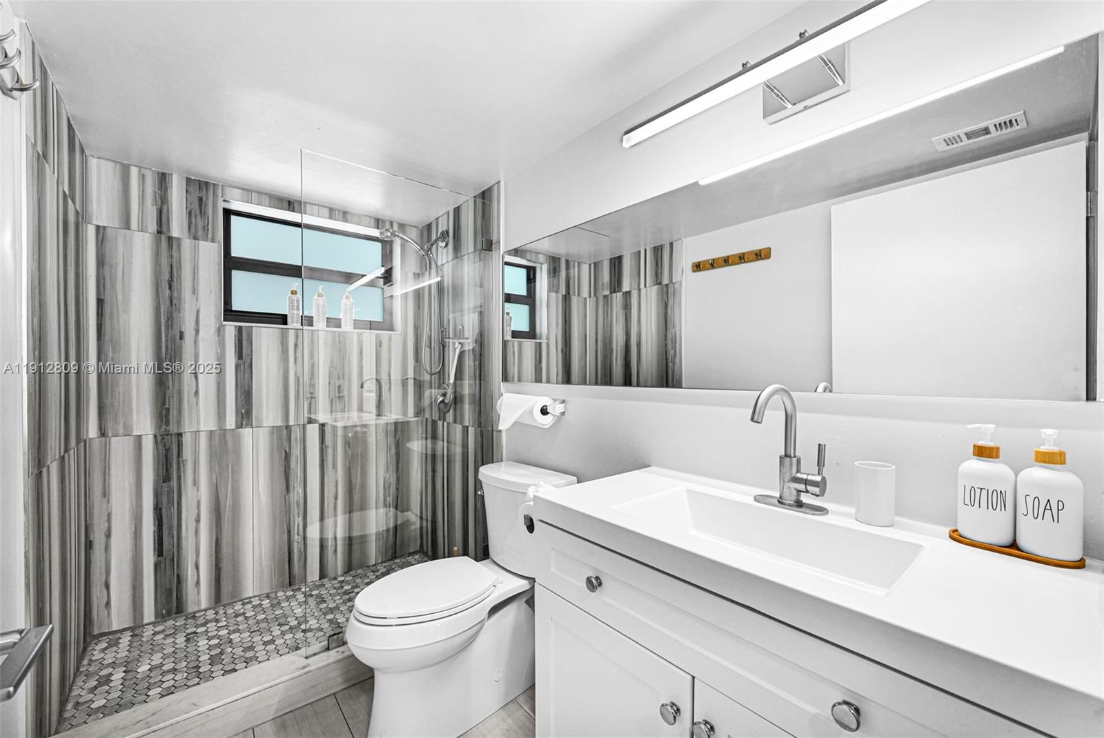 COLLINS VIEW CONDO - Residential