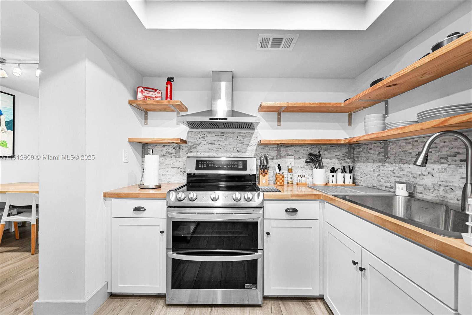 COLLINS VIEW CONDO - Residential