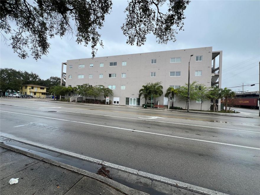 NEW CONSTRUCTION 3 Bed/ 2 Bath unit in ground floor, perfect location in Allapattah area; close to Jackson Memorial Hospital, Miami International Airport, Doral area and just 15 minutes to Downtown Miami, Brickell Avenue and Miami Beach. Text me