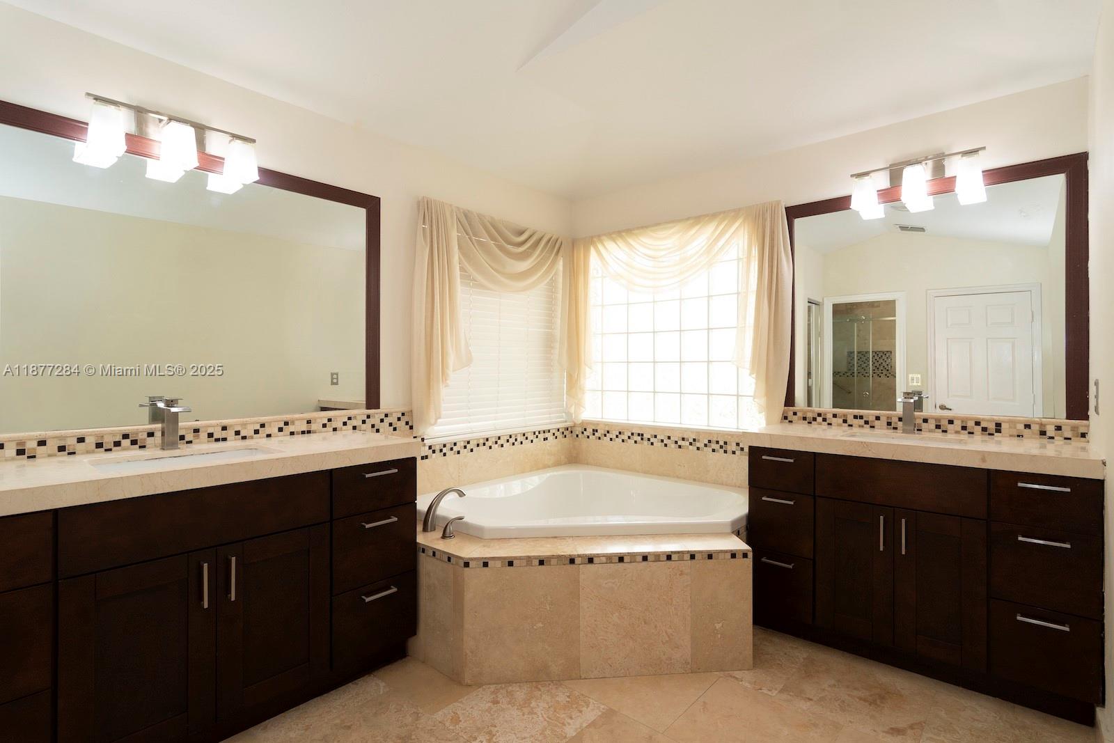 SILVER LAKES PHASE III - Residential