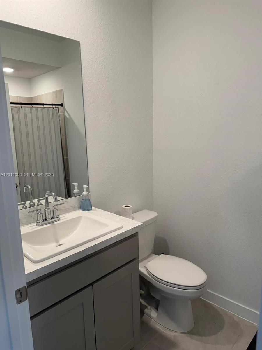 HIGHLAND OAKS - Residential