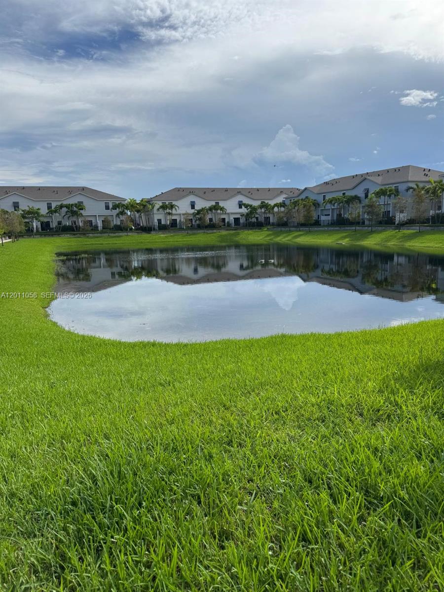 HIGHLAND OAKS - Residential
