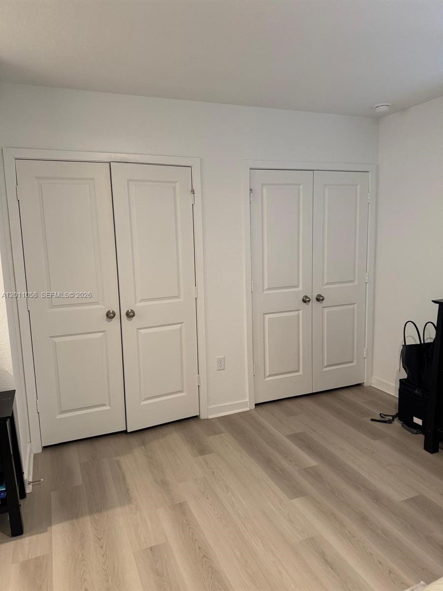 HIGHLAND OAKS - Residential