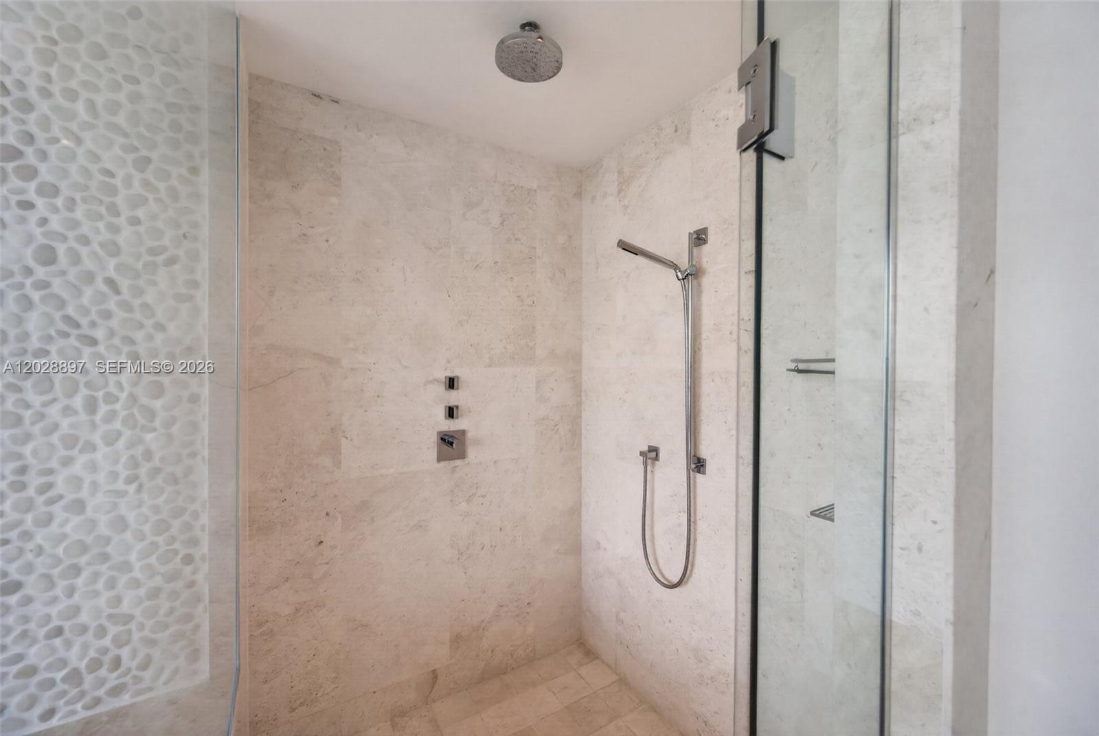 JADE OCEAN CONDO - Residential