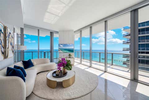 Photo of 17121 Collins Ave #2601, Sunny Isles Beach, FL 33160 (MLS # A12028897)