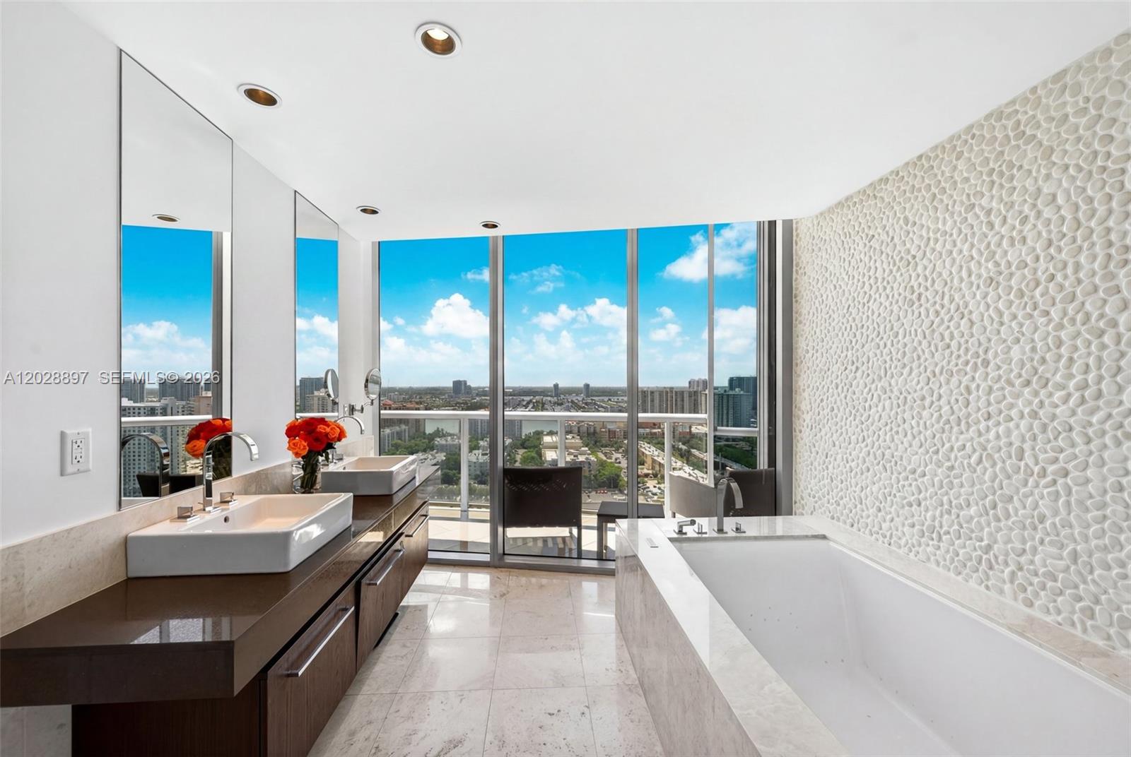 JADE OCEAN CONDO - Residential