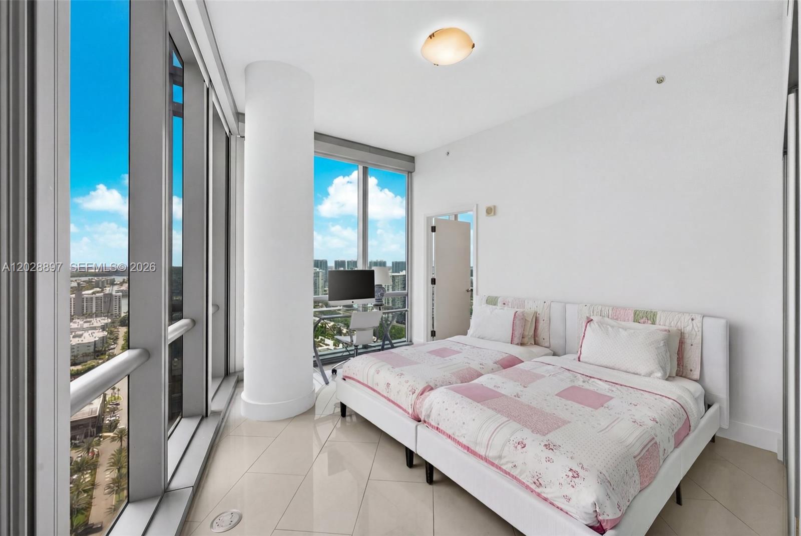 JADE OCEAN CONDO - Residential
