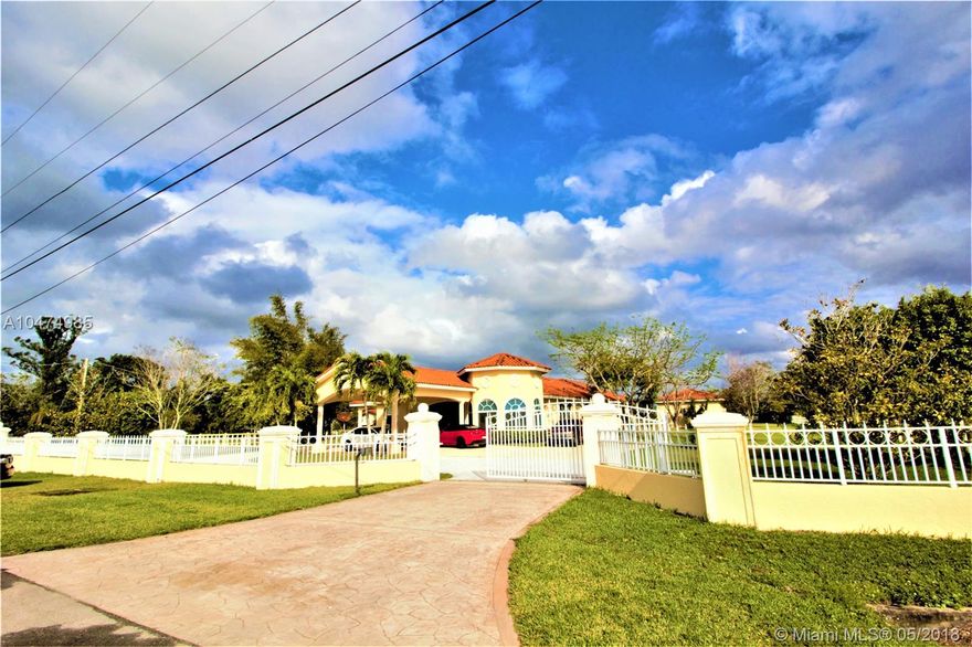 SW RANCHES NO HOA! THIS BEAUTIFUL ESTATE BUILT IN 2008 BOASTS 2.44 CLEAN & FENCED ACRES OF PRIME IN/OUTDOOR LIVING. THIS 5,103 SF A/C AREA W/3 BED & ESTUDIO/OFFICE 3 FULL BATH & 2 1/2 BATH HOME, INCLUDES A HUGE MASTER BEDROOM, & BIG MASTER BR, 2 SUITE BROOMS WITH PRIVATE BR, STUDIO/OFFICE EZ CONVERTED TO A 4TH ROOM AS YOUR CONVENIENCE. COVERED PATIO & 1,200 SQFT WAREHOUSE W/ A 20 FT / H CEILING FOR TRUCKS AND TOOLS. 5 TON A/C FOR LIVING AREA, 2.5 TON A/C IN BEDROOMS AND 2 TON A/C 4 MASTER ROOM, IMPACT WINDOWS, MODERN OPEN KITCHEN/FAMILY ROOM W/ GRANITE CT, SS APPLIANCES, FORMAL DINING & BAR. HUGE HARDWOOD MAIN DOOR WITH LOTS OF WINDOWS FOR BRIGHT SUNSHINE RANCHES, ROOM FOR POOL, PRIVATE STREET, OWN WATER AND SEWER AND MORE. EZ TO SHOW CALL FOR A PRIVATE SHOWING APPOINTMENT.