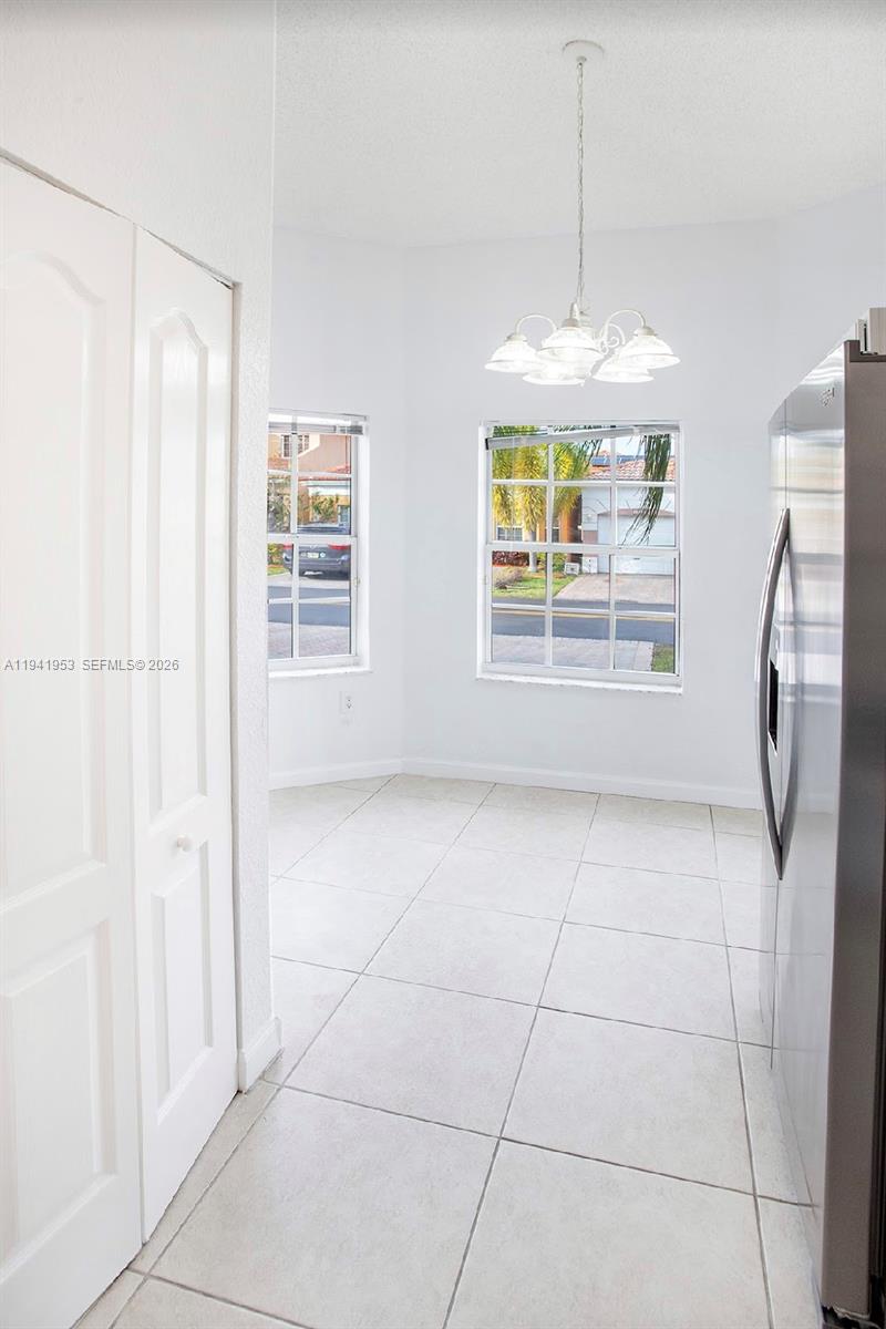 FOREST LAKES COUNTRY GARD - Residential Lease