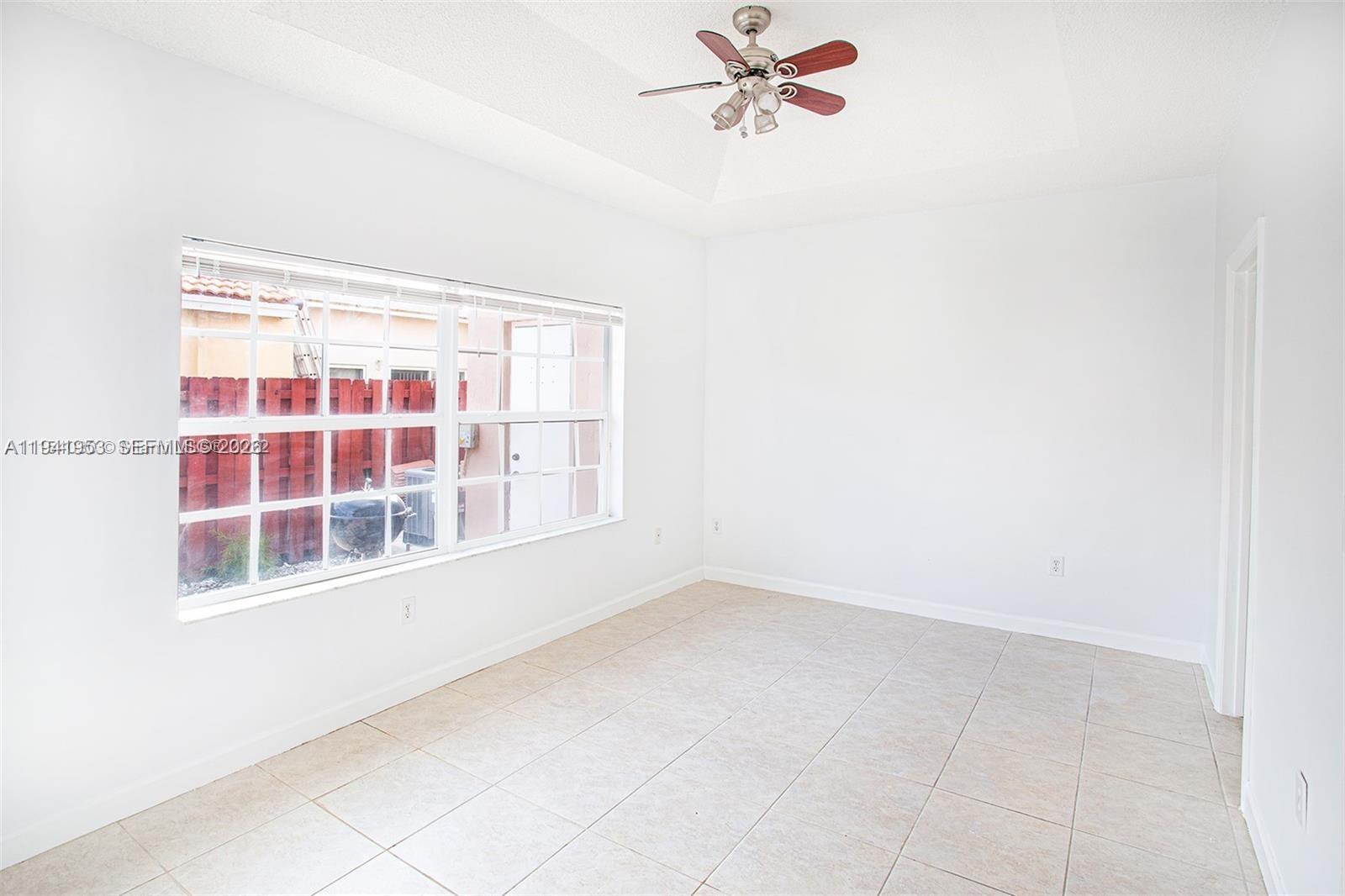 FOREST LAKES COUNTRY GARD - Residential Lease